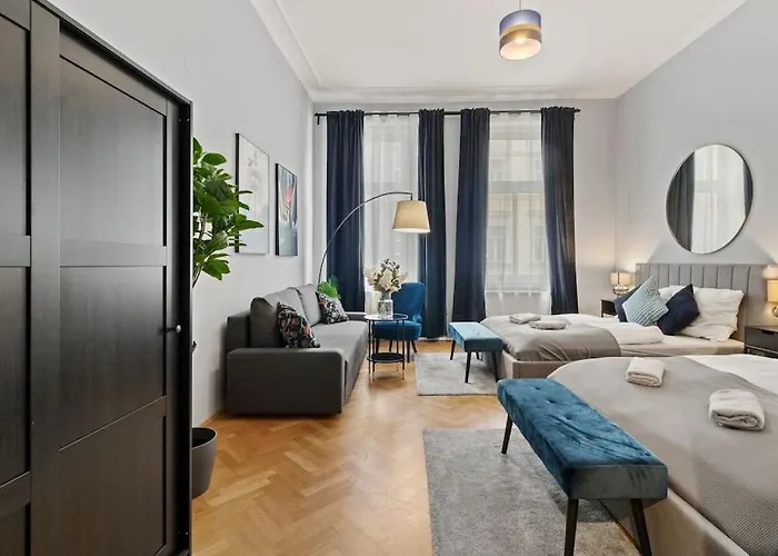 Very Spacious 4br, 3 Min To Matzleinsdorferplatz * Vienna