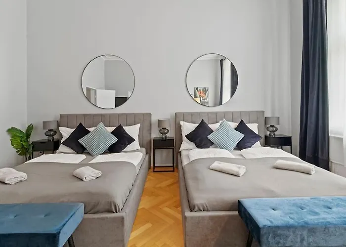 Very Spacious 4br, 3 Min To Matzleinsdorferplatz Apartment