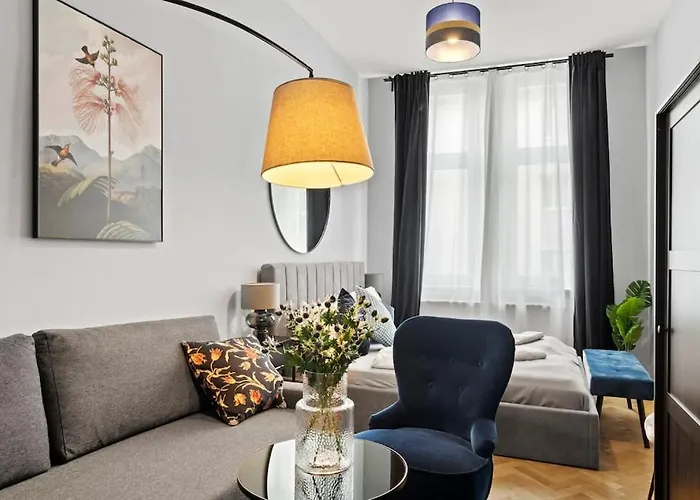 Very Spacious 4br, 3 Min To Matzleinsdorferplatz